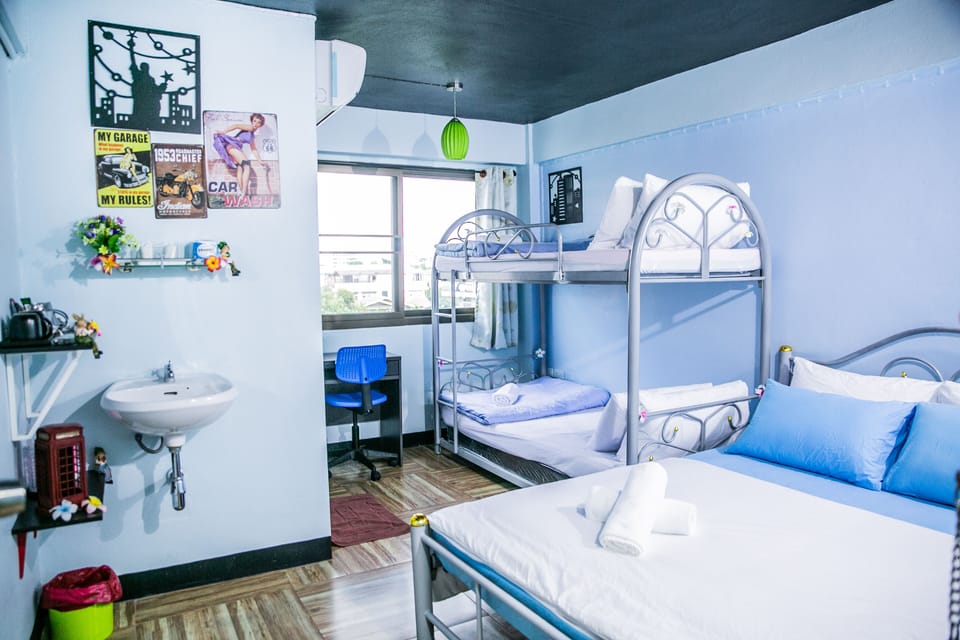 Family Quadruple Room | Desk, free WiFi