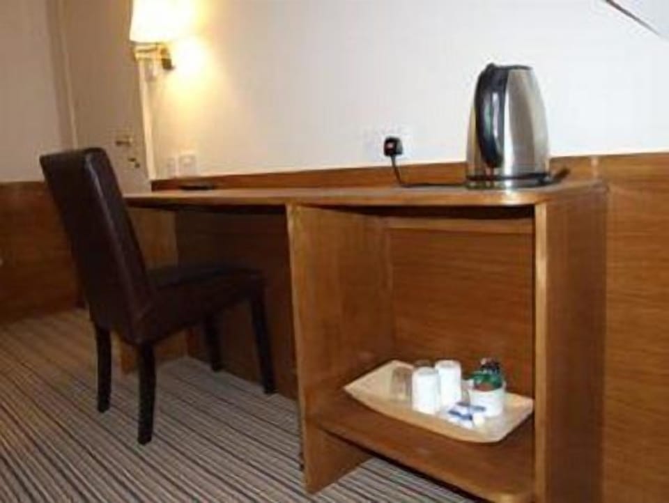 Classic Double Room | Room amenity