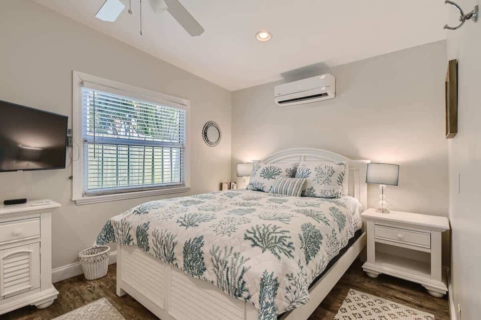 21GuestHouseBedroom