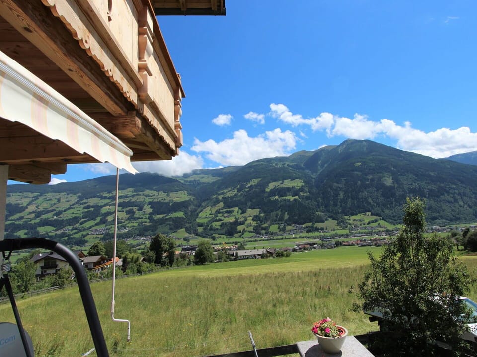 Sky, Cloud, Plant, Property, Ecoregion, Mountain, Nature, Building, Highland, Land Lot