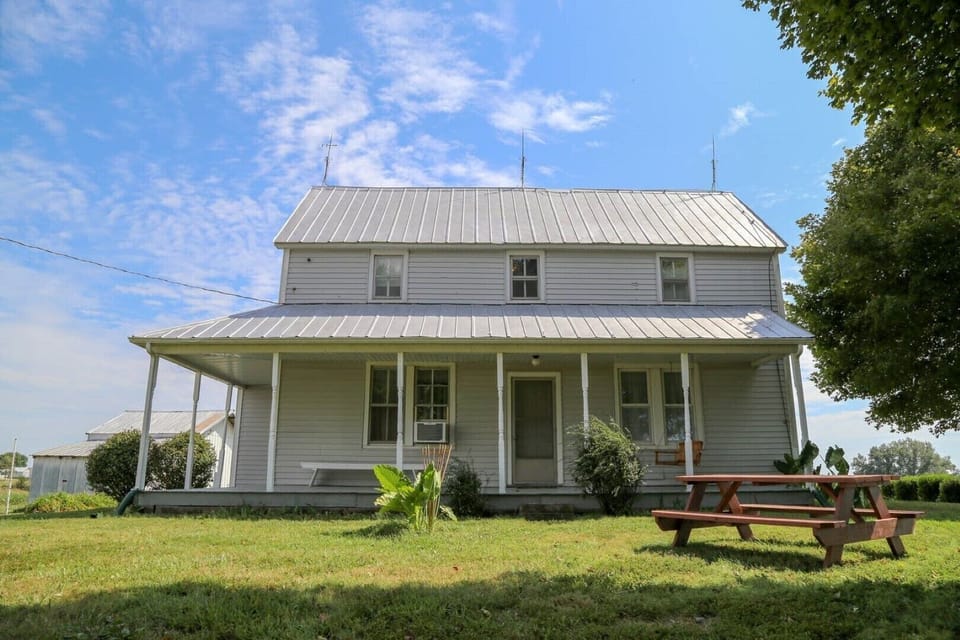 The Weber farmhouse is very clean and spacious with 3 large bedrooms!
