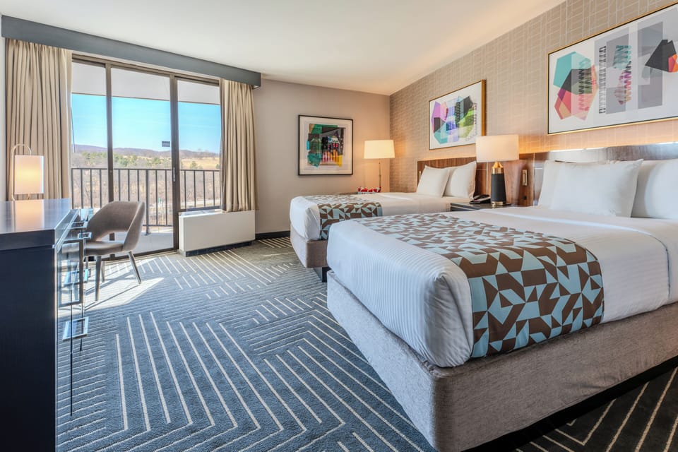 Classic 2 Queens Stardust Tower (Newly Renovated) | In-room safe, desk, iron/ironing board, free WiFi