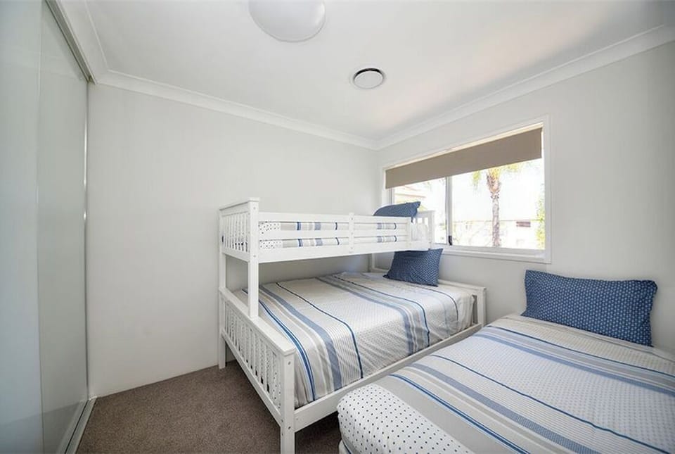 Bed 2. (Double bed and 2 singles)