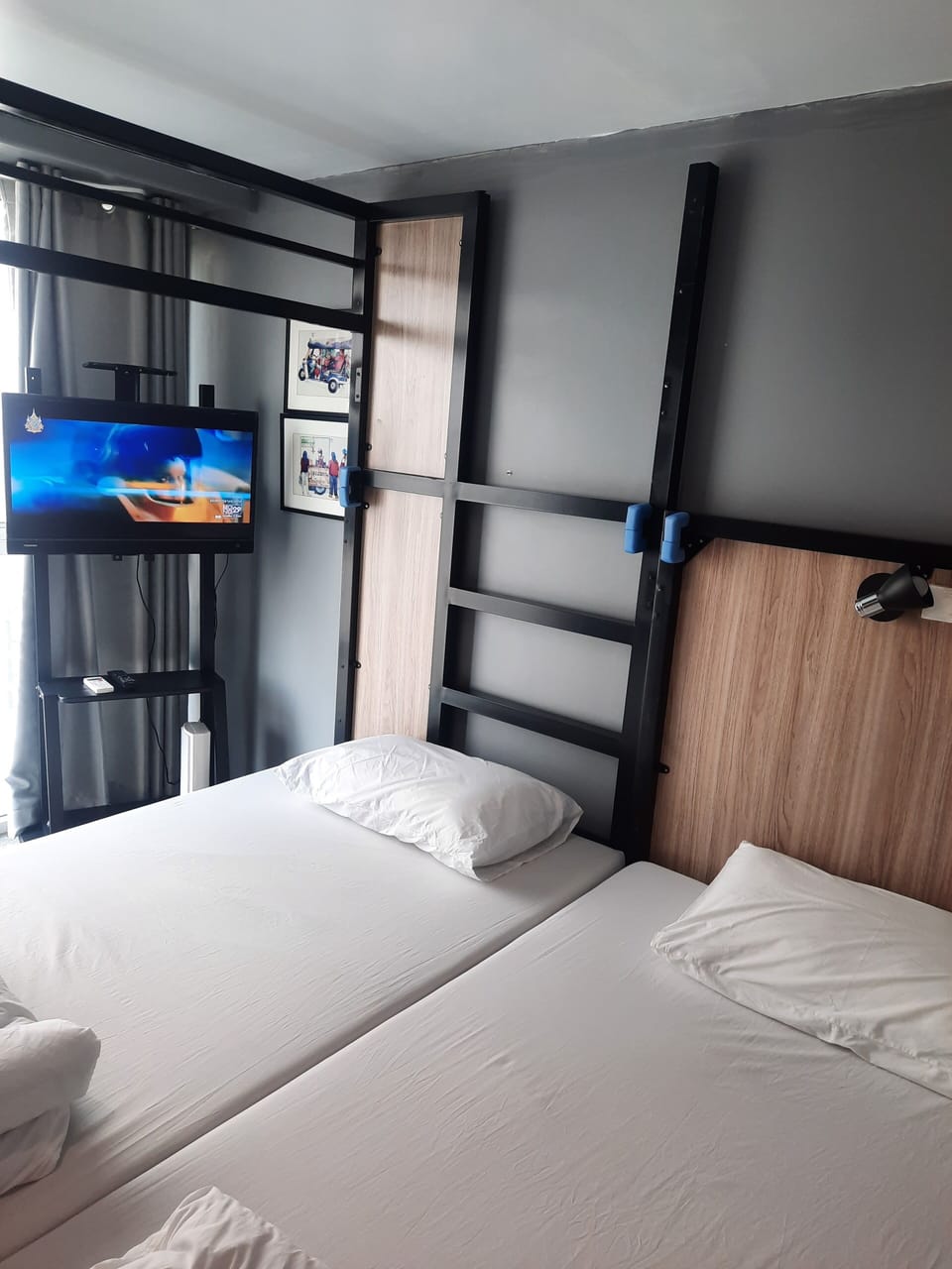 Private Double Room with Shared Bathroom | Free WiFi, bed sheets