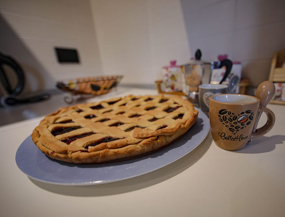 Free daily self-serve breakfast