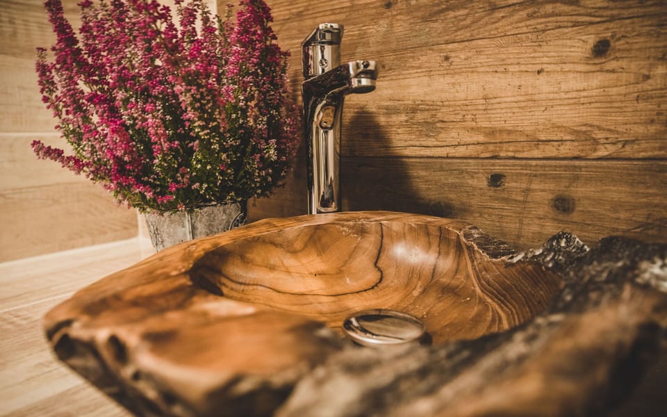 Studio Suite | Bathroom sink