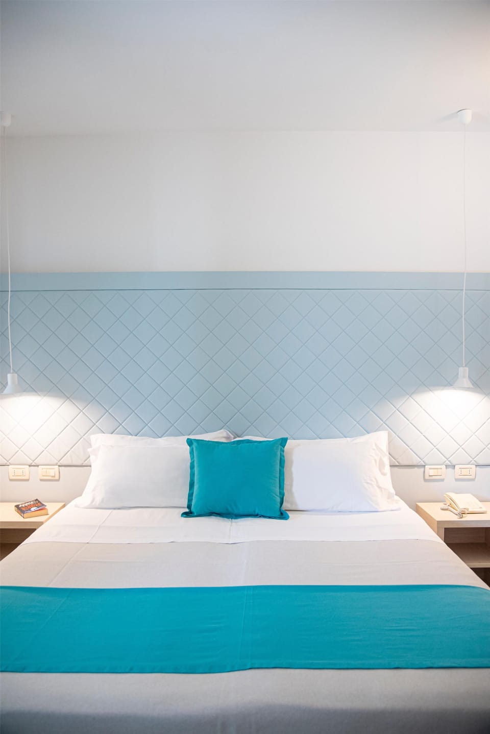 Deluxe Suite (Quadrupla) | Minibar, in-room safe, desk, WiFi (free)