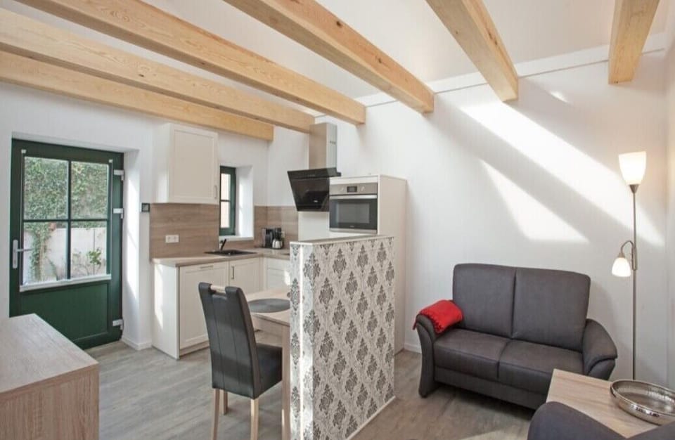 Comfort Condo | In-room dining