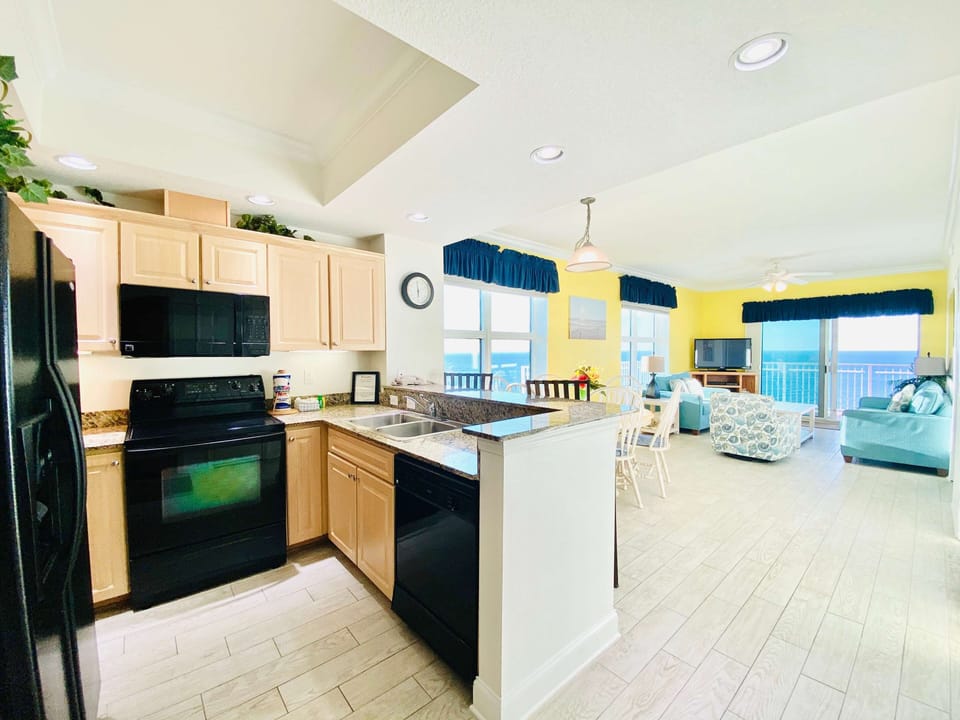 Condo, 2 Bedrooms, Balcony, Corner (1301) | Private kitchen | Coffee/tea maker