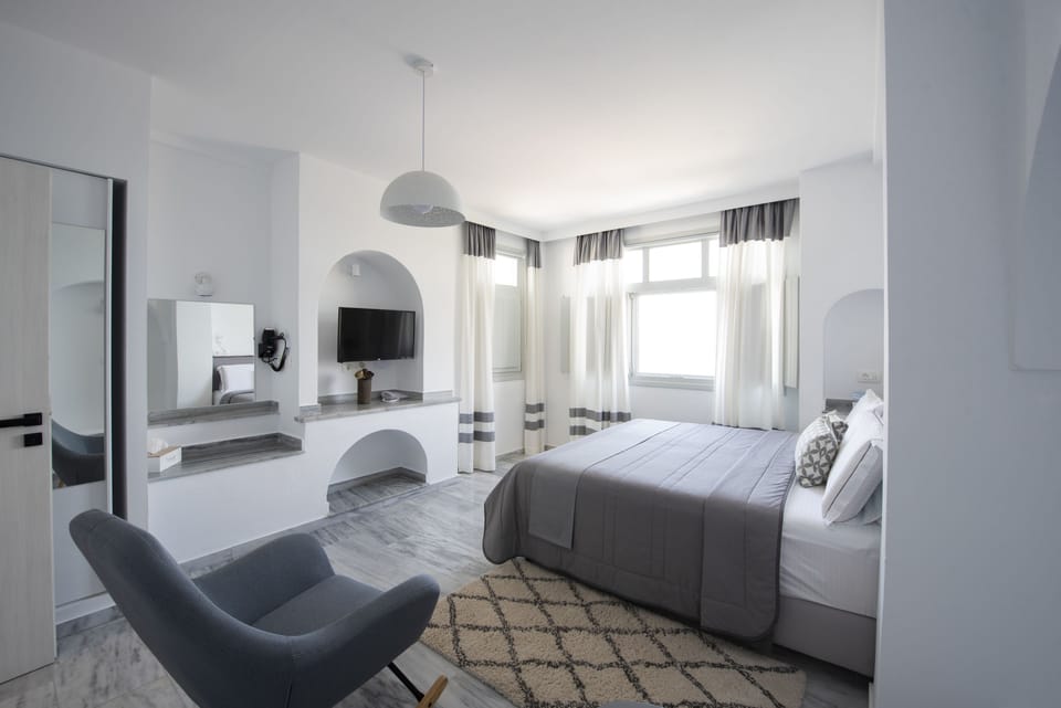 Superior Apartment, 1 Bedroom, Sea View | In-room safe, soundproofing, free cribs/infant beds, free WiFi