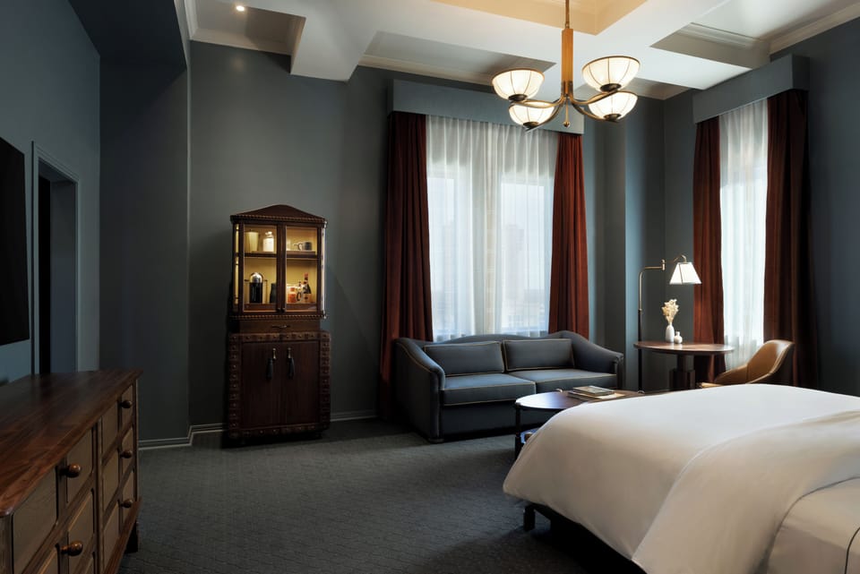 Hypo-allergenic bedding available, pillowtop beds, minibar, in-room safe
