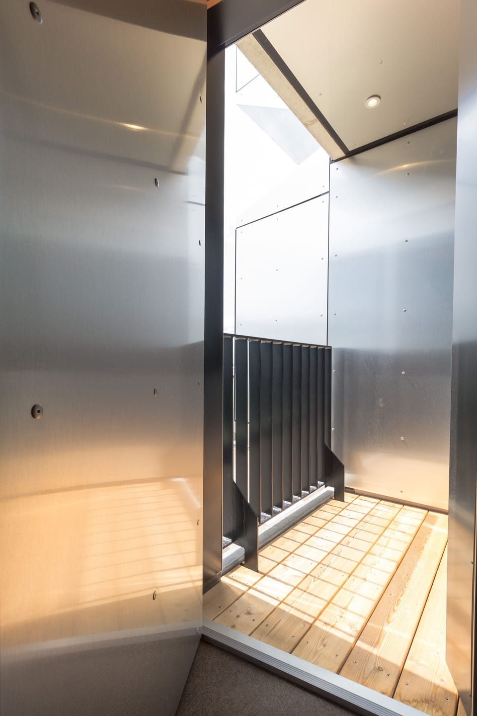 Comfort Room | Balcony