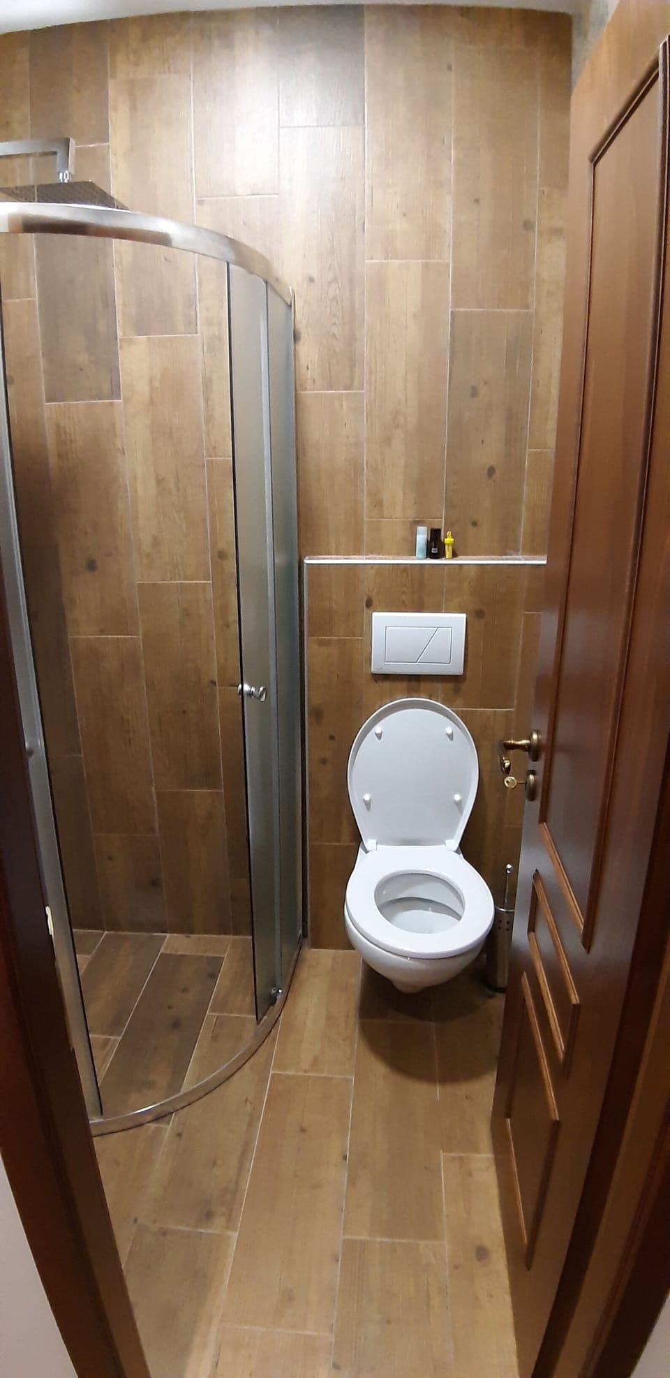 4 Rooms Hotel Hotel in Vlorë County, Albania