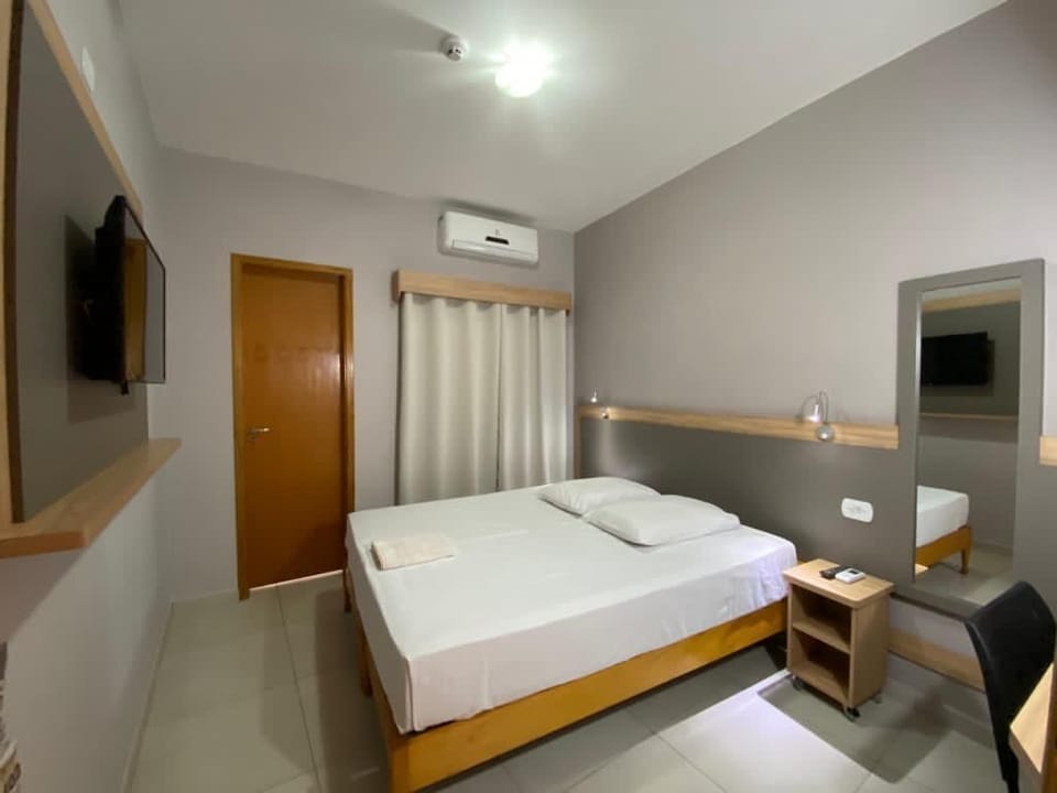 Standard Room | Free WiFi, bed sheets