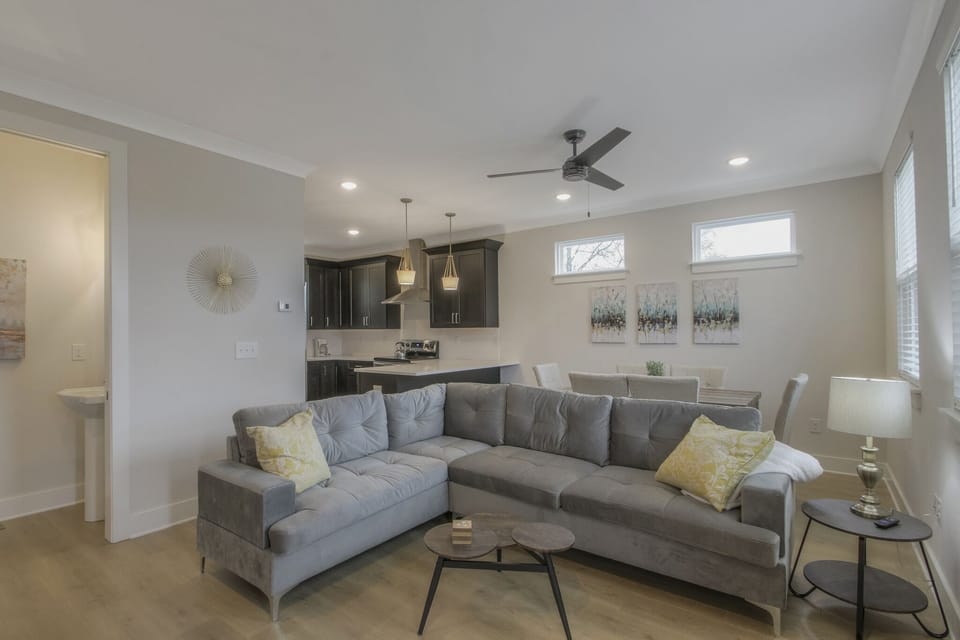 Main floor living area with dining and kitchen