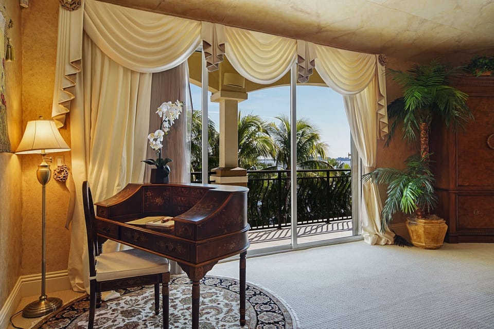 River views from every angle — step through the balcony sliders and take in the Caloosahatchee from your own private retreat.