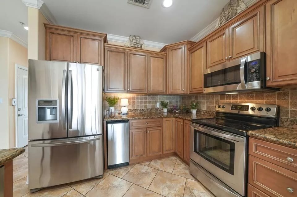 Well equipped kitchen
