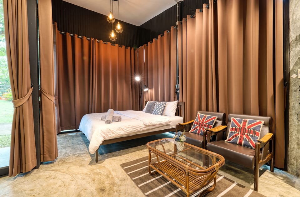 Cabin | Desk, free WiFi, bed sheets