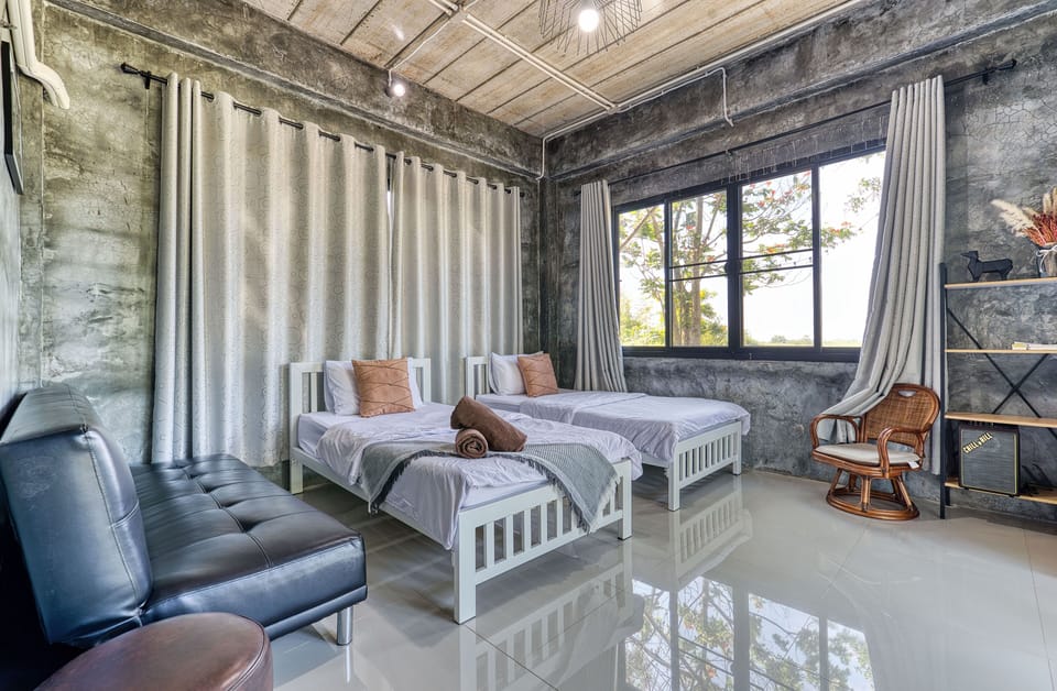 Family House, 2 Bedrooms | Desk, free WiFi, bed sheets