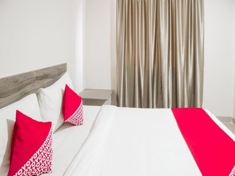 WiFi (free), bed sheets
