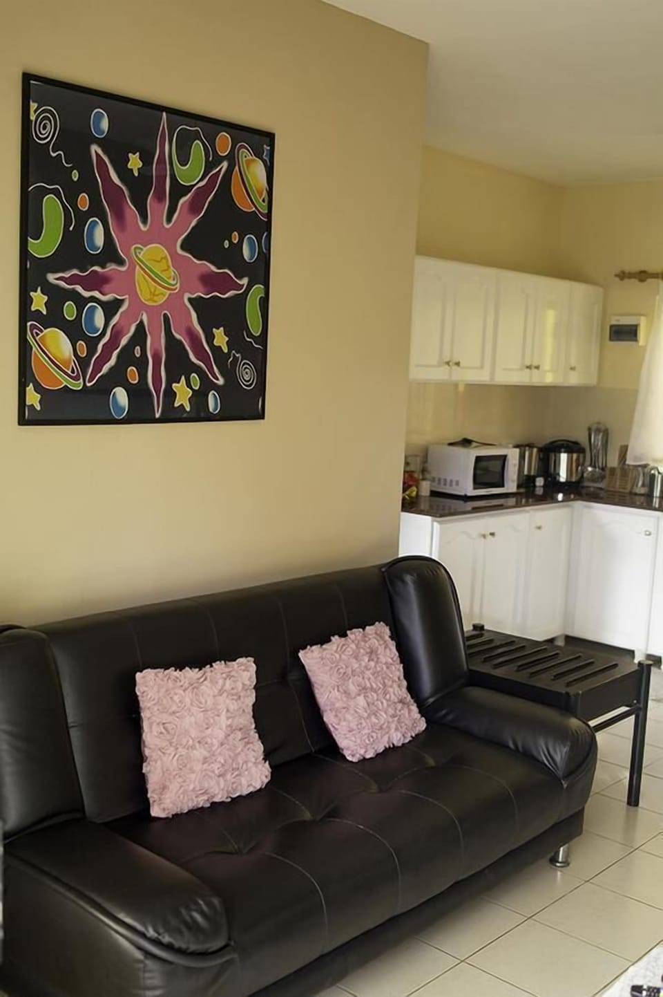 Apartment | Living room | Flat-screen TV