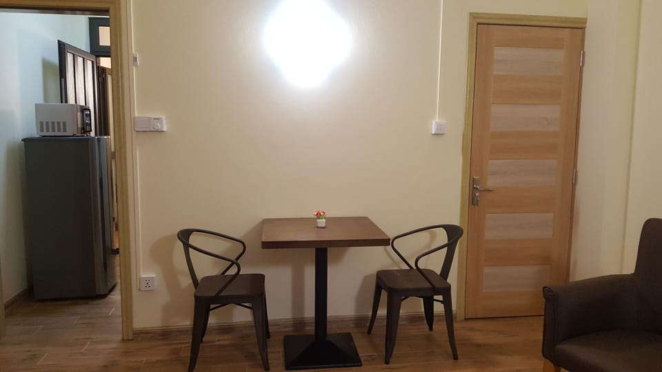 Luxury Double Room, Balcony | Living area | 37-inch flat-screen TV with satellite channels, TV