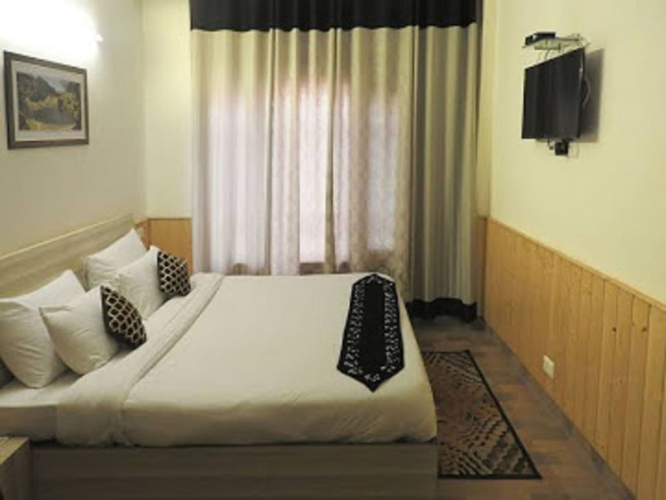 Deluxe Room | Free WiFi