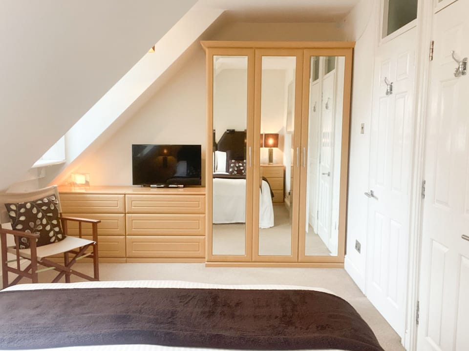 Quayside Quarters Bed and Breakfast in Poole