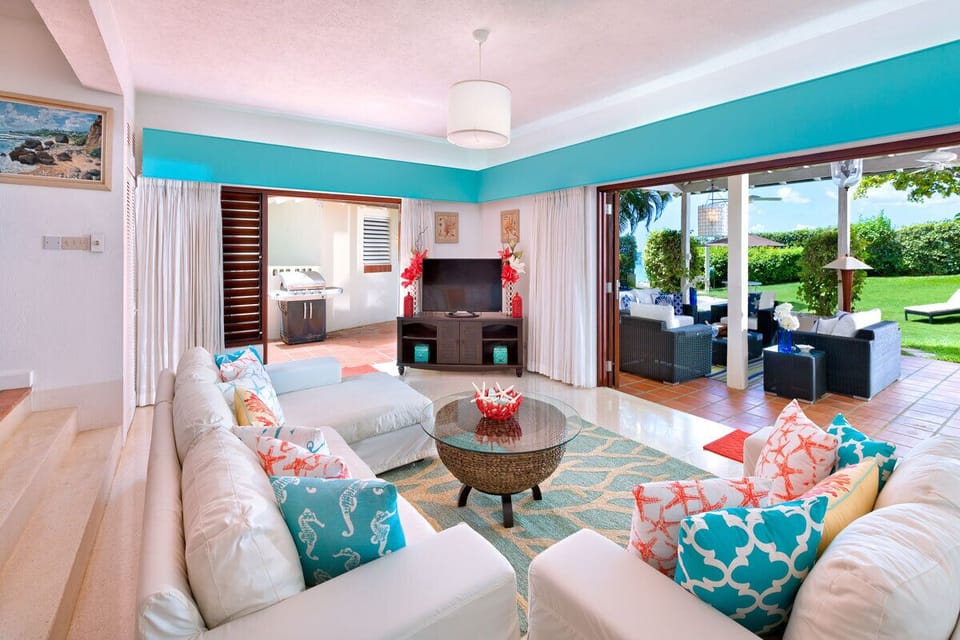 Church Point 4 - Fresh and beachy living area with a cable TV opens up to the covered terrace