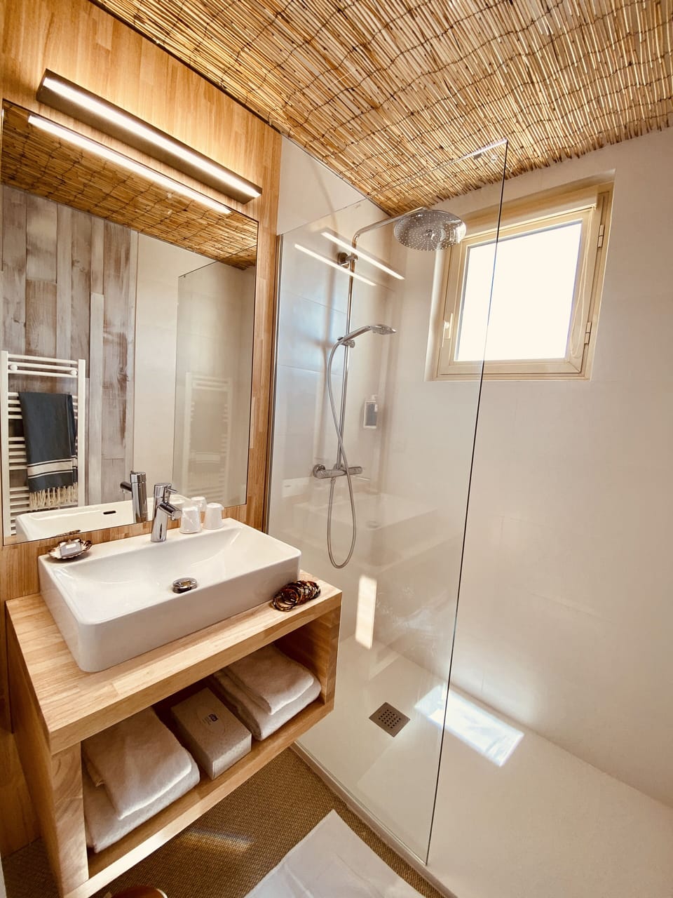 Signature Double Room | Bathroom | Free toiletries, hair dryer, towels, soap