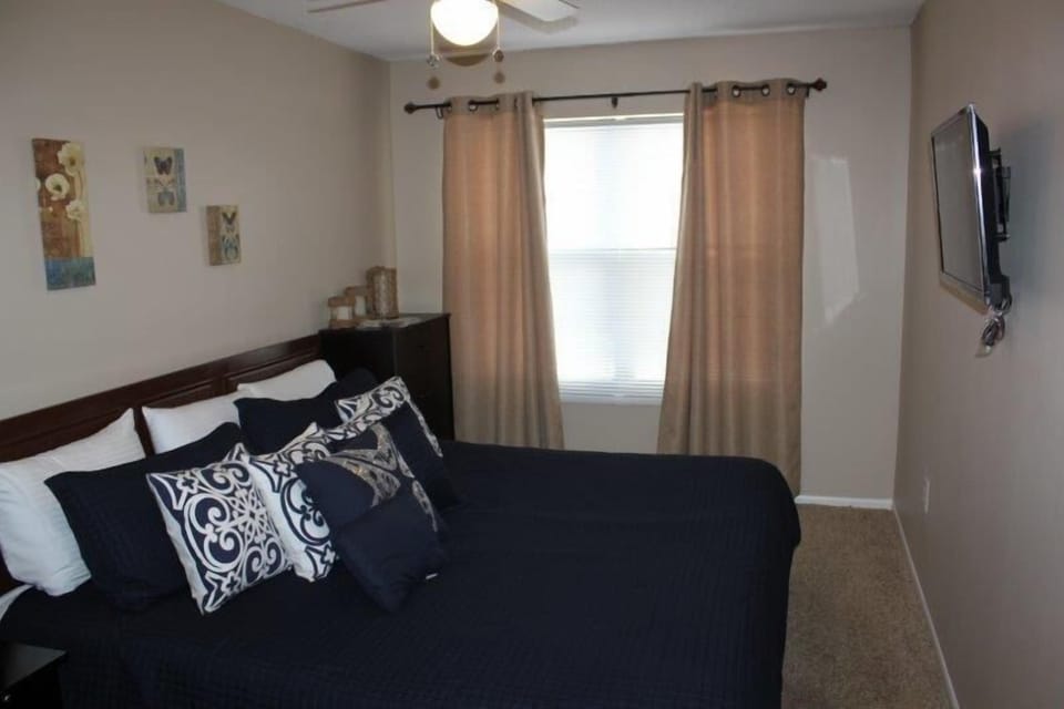 Condo, 2 Bedrooms, Balcony, Beach View (271) | Individually decorated, individually furnished, free WiFi, bed sheets