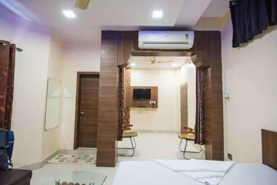 Executive Room | Desk, free WiFi