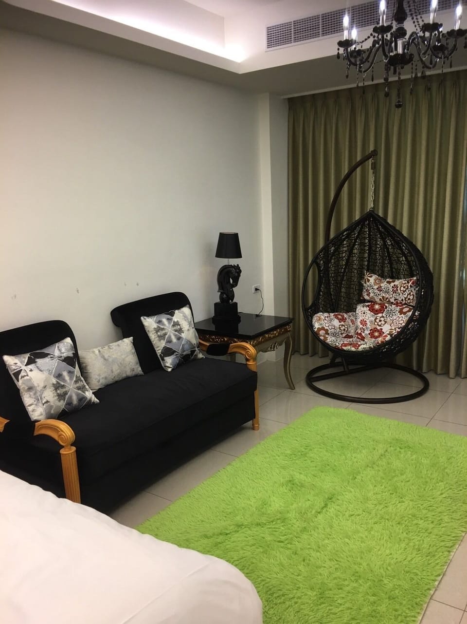 Villa | Living room | Flat-screen TV