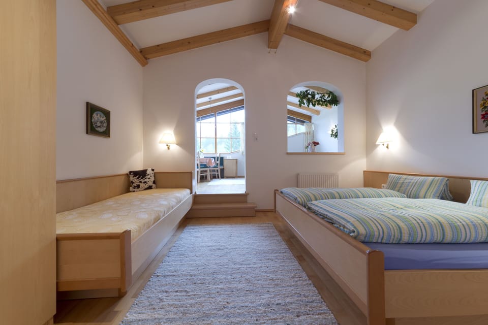 Deluxe Room | Soundproofing, free WiFi, bed sheets