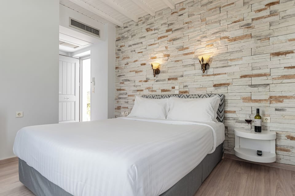 Standard Room, Garden View | Premium bedding, pillowtop beds, in-room safe, individually furnished
