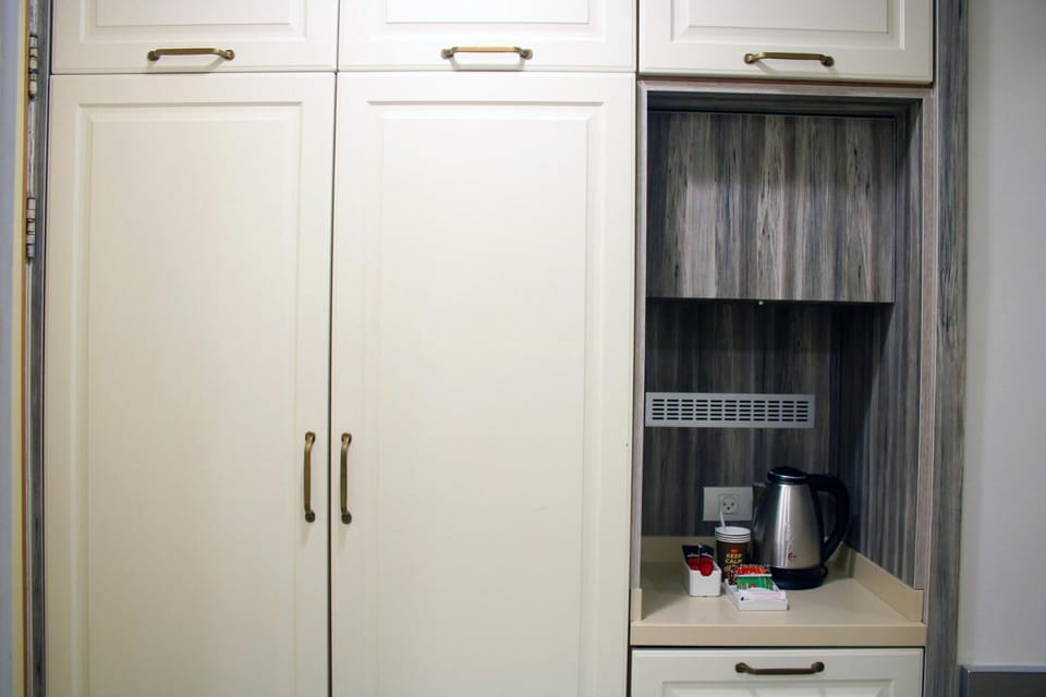 Minibar, desk, blackout drapes, soundproofing
