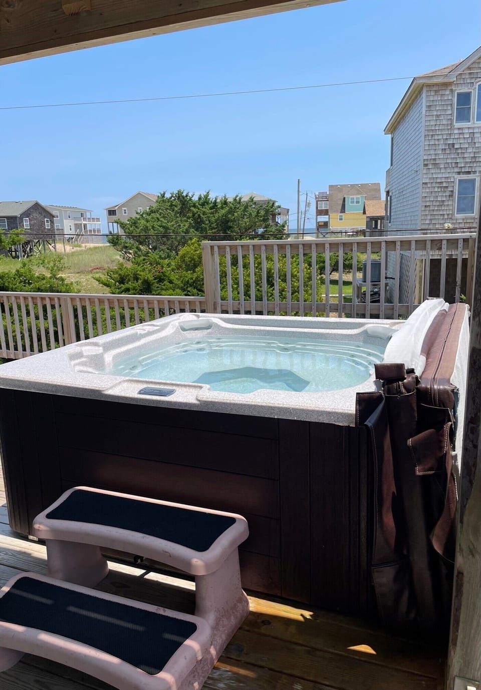 7 Person Hot Tub