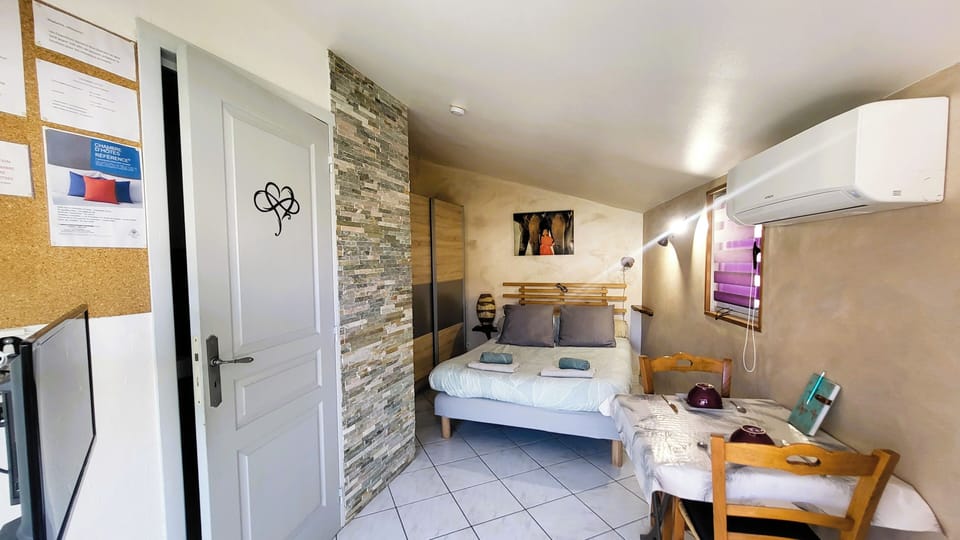 Double Room (Lotus) | Individually decorated, individually furnished, desk, soundproofing