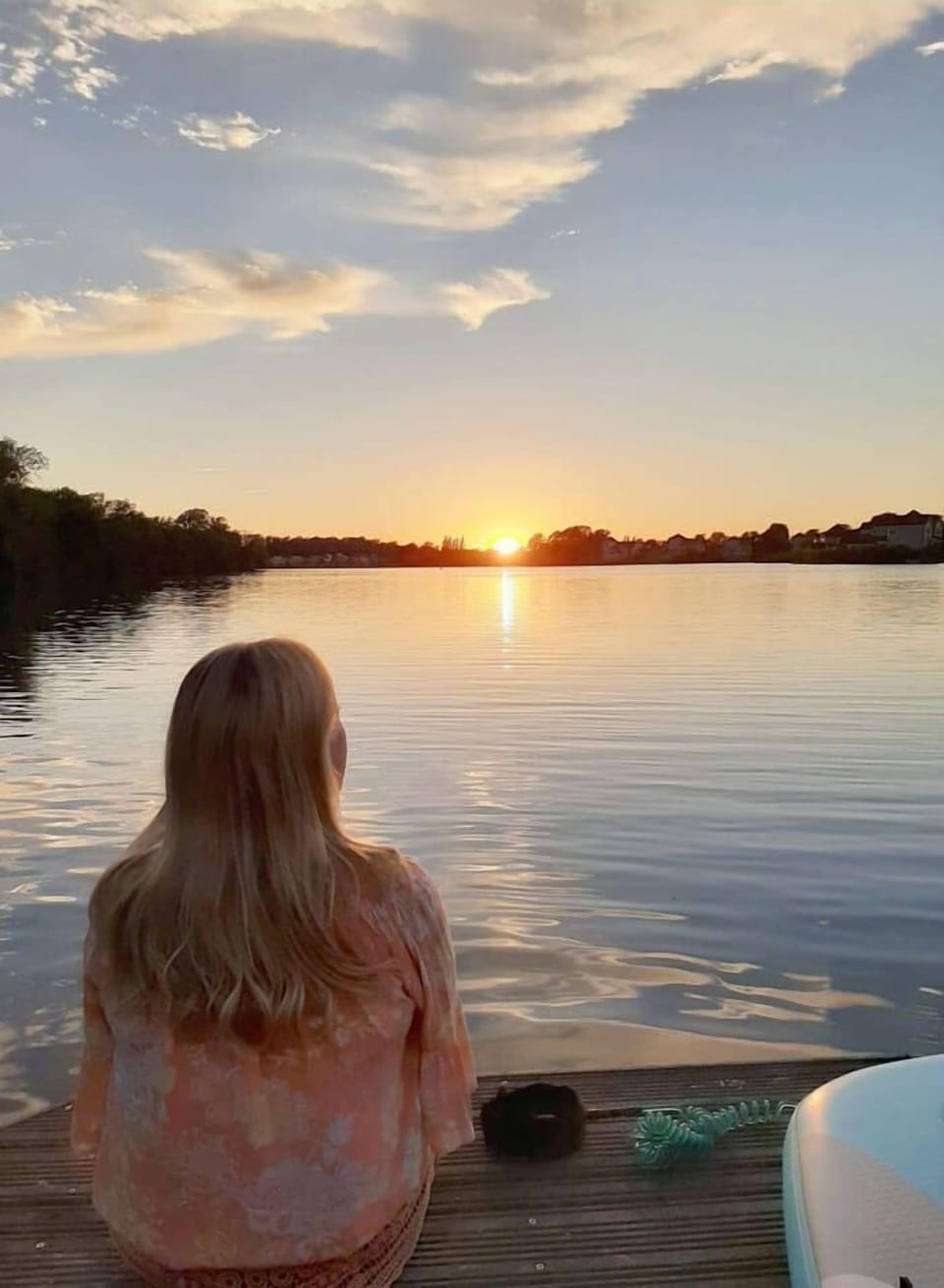 Fire the Heart offer therapies and treatments in a beautiful lakeside location on The Landings