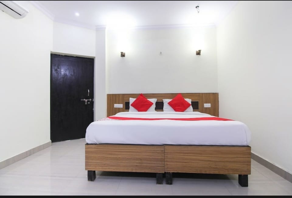 Family Double Room | Free WiFi