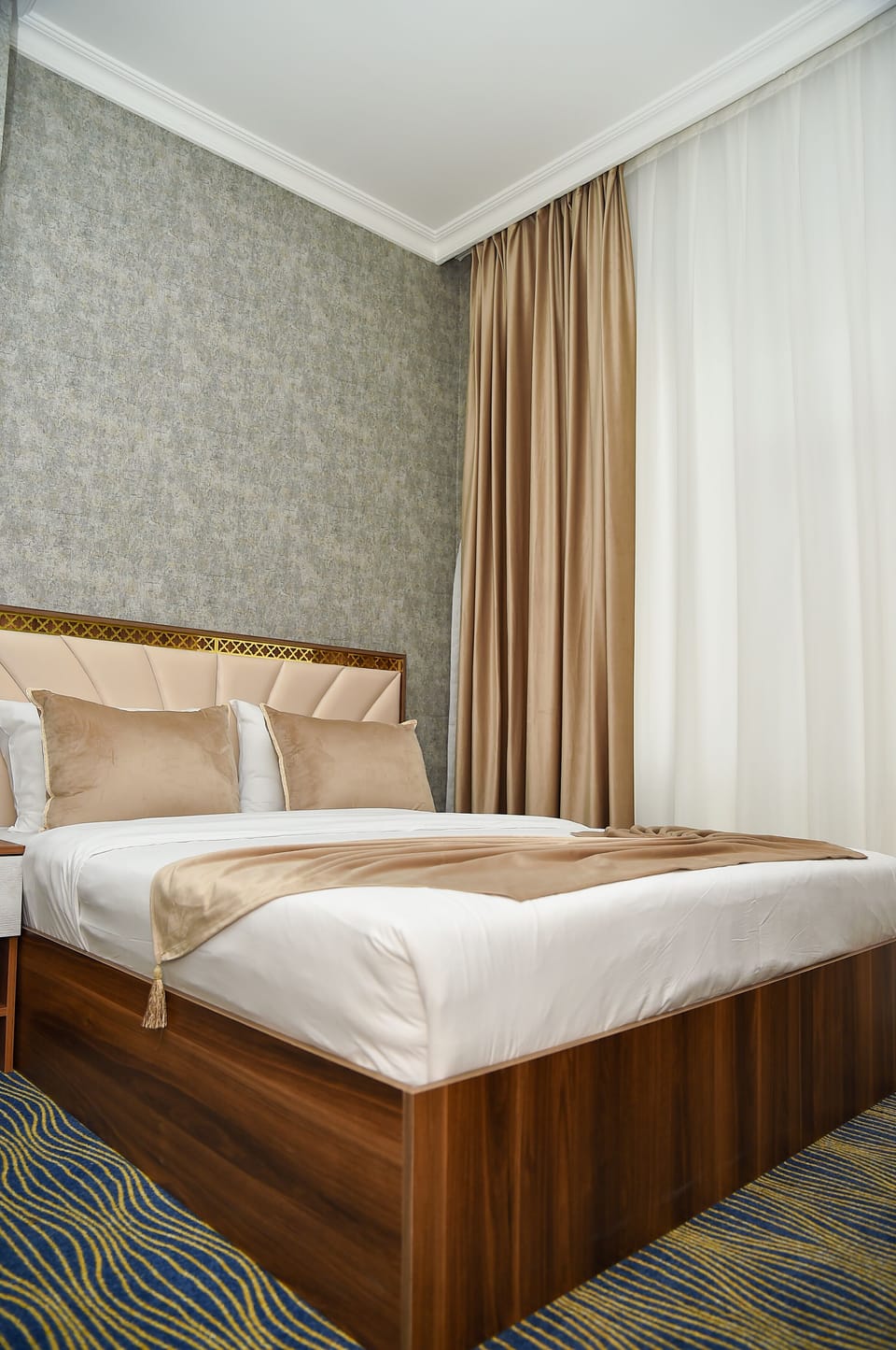 Premium bedding, in-room safe, individually furnished, desk