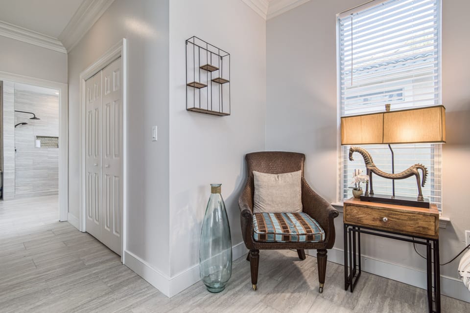 Master bedroom (1st floor)