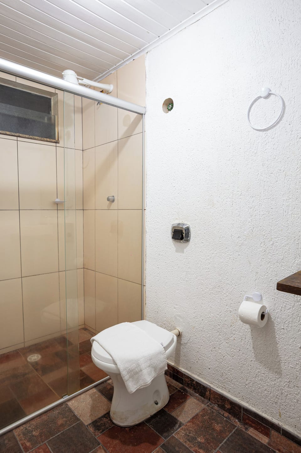 Minibar, blackout drapes, free WiFi, bed sheets