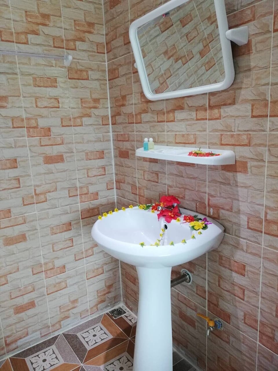 Standard Room | Bathroom sink