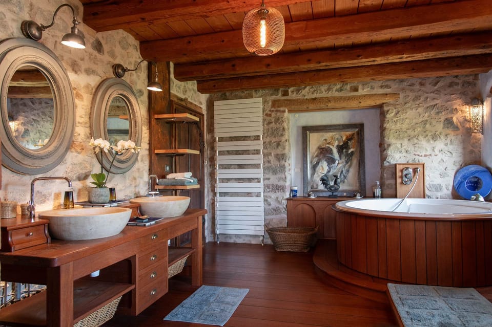 Exclusive Double Room, Ensuite, Mountain View (Suite de charme) | Bathroom