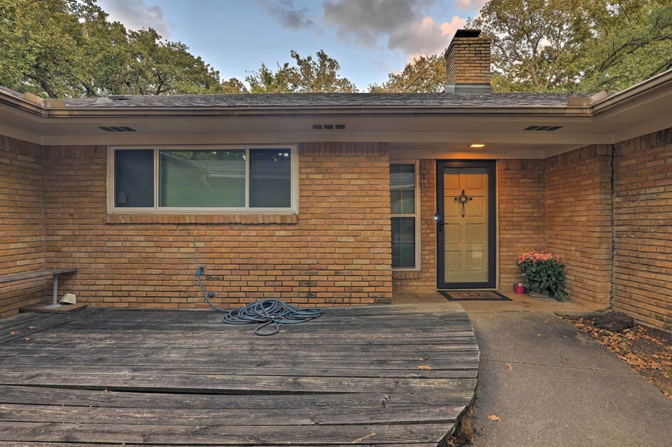 Exterior | Entry