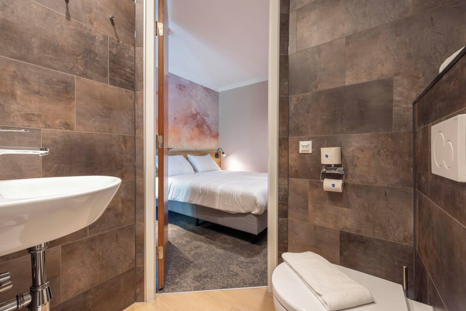 Small Double Room | Bathroom | Eco-friendly toiletries, hair dryer, towels