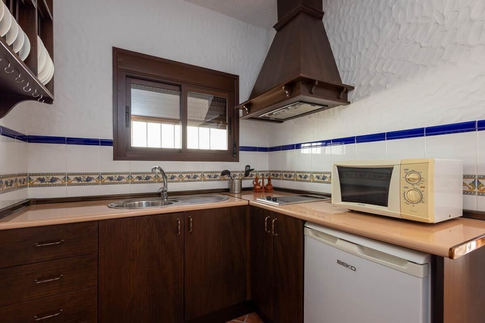 Traditional Apartment, Multiple Beds | Premium bedding, minibar, desk, free WiFi