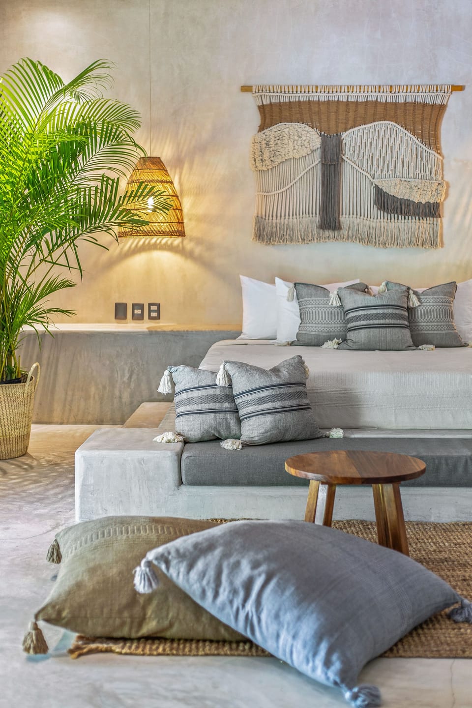 Studio Suite, Private Bathroom | Minibar, in-room safe, individually decorated, free WiFi