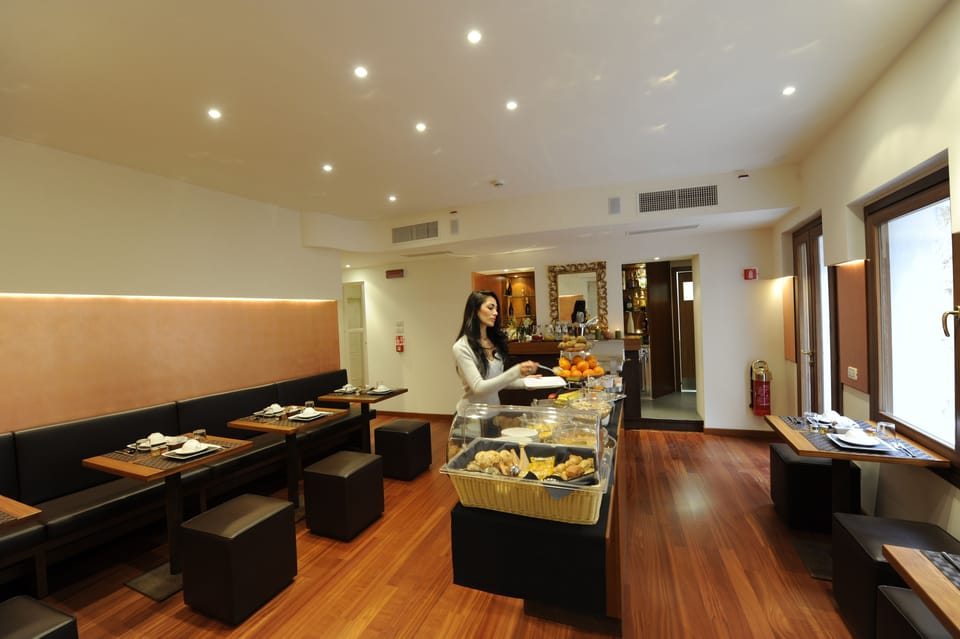 Daily buffet breakfast for a fee